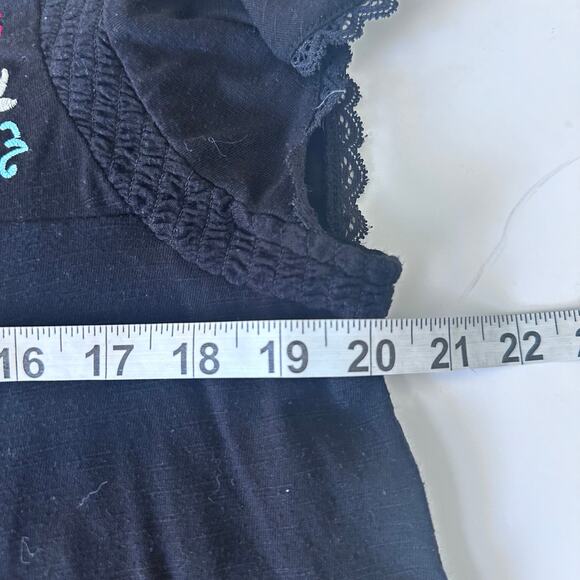 Torrid Knit Crewneck Embroidered Yoke Flutter Sleeve Tee size 0 - Picture 7 of 7